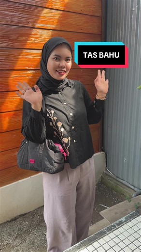 Tas Bahu Parasut Tahan Air — Rekomendasi Tas Wanita Serbaguna