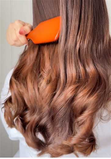 Achieve Sleek and Glossy Hair with Redken Products