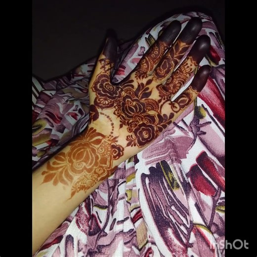 Mehndi Wale haath..👀😍😌✨