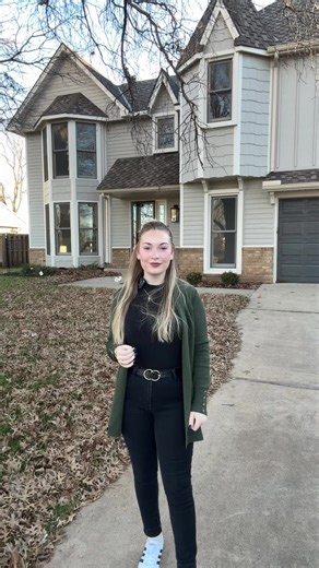 Charming Home Tour at 1525 N Woodridge Dr, Wichita, KS