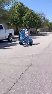 That tire chirp! Available online to order DM for details.. #minibike #minibikes #minimoto #minibikelife #custombuilt #builtfromscratch #custommade #drifttrike #drift #drifting #drifttrikes #driftking #mirco #microminibike #microtrike #trikelife #candypaint #chrome #builtnotbought #threewheeler #trike #bigwheel #bigwheeltrike #scooter #scooters #electricscooter #electrictrike #electricdrifttrike | miniviclas