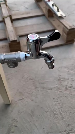 How to remove a faucet with just a string and a screwdriver. #diy #plumber #plumbing #plumbers #plumbinglife #construction #electrician | MIMON DIY Shorts