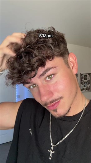 Wavy Hair Styling Tutorial: Achieve Beautiful Waves