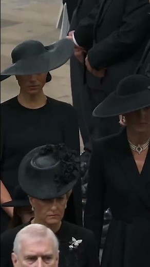 The Queen's Funeral Service in 30 Seconds