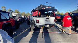2K views · 82 reactions | Jeep Challenge participants all lined up for today’s trail run! @jeepjamboreeusa #rebeloffroad #jeepwrangler #jeepgladiator #offroad #trails #socal #mountains | Rebel Off Road | Facebook