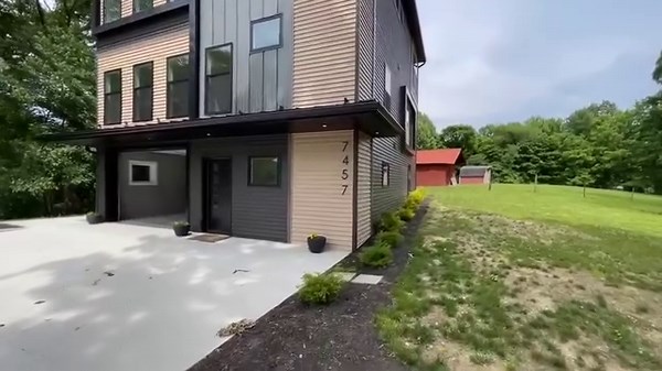 2.6K views · 99 reactions | 3 Story Ultra Modern Modular Home Is The Biggest I've Ever Toured! ⭐️ FREE Floor Plan Finder - https://timothyplivingston.com/find-my-floor-plan #custombuilthomes #homedesign #luxuryhome #homesweethome #modularhome #hometour #homeinspo | Timothy Livingston | Facebook