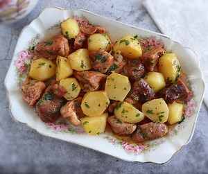 Baked Pork with Potatoes Recipe | Food From Portugal