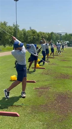 The five members of the Ernie Els Foundation (From left) Timothy Daniels, Vuyisani Makama, Johndre Ludick, Devon Valentine and JP vd Watt getting ready for the second round of the Qualifying Tournament of the SA Amateur Championship at Pretoria CC today. | Ernie Els Foundation