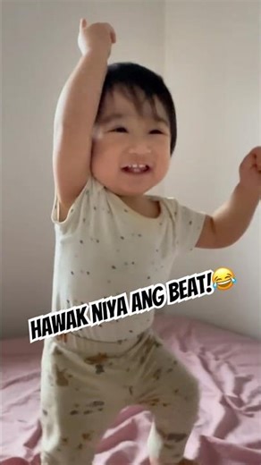 Hawak nya ang biscuit!😅 #humor #funny #baby