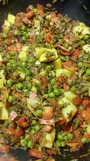Vegetable Cooking Techniques in a Kitchen Setting
