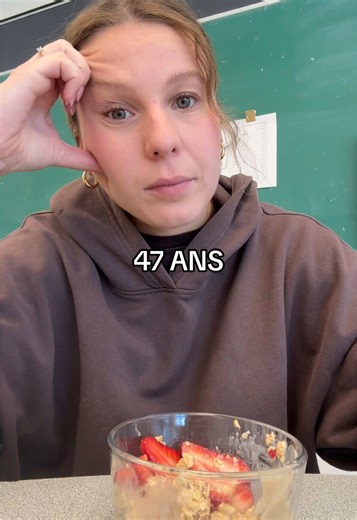 Pas que 47 ans c’est vieux…. Mais c’est toujours 19 ans de plus que mon âge 🙃 C’est super!!! 😁👵🏼 #mtltiktok #humour #teacherlife #montrealtiktok #foryoupage