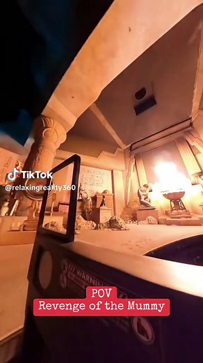 Revenge of the Mummy is 🔥🔥🔥 at Universal Studios Florida? #universalstudiosflorida #revengeofthemummyride #rollercoastertiktok #relaxingreality360