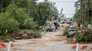 Live updates: Tallahassee power outages drop below 5K; weekend severe weather possible