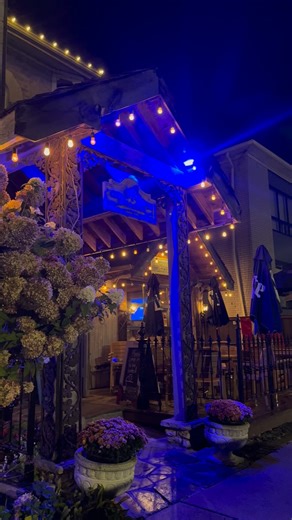 Life lately 🍂 in Downtown Fergus with the Breadalbane Inn looking gorgeous in the dark, cozy things at One & Only, magical shows at the Fergus Grand Theatre and always beautiful windows at Brodericks Clothiers. Come spend your Halloween with us! @breadalbaneinn @oneandonly_fergus @fergusgrandtheatre @brodericks_clothiers | Downtown Fergus