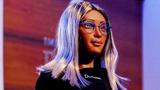 Mika es el primer robot con inteligencia artificial que se convirtió en director ejecutivo de una compañía y forma parte de la junta directiva. #ExpresoDeLaMañana | Sigue la señal en vivo por http://nmas.com.mx/foro-tv | NMás