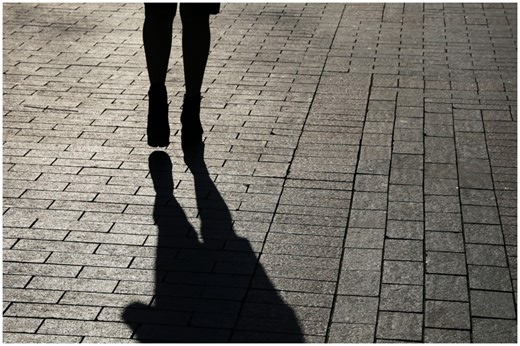 Woman Notices Strange Man Outside House—Her Reaction is ‘True Cinema’