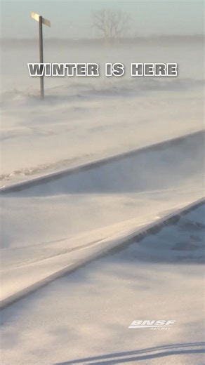 We hope you’re stocked up on supplies and have a plan to stay safe during this weekend’s incoming winter storm! The storm is expected to affect most of the BNSF rail network as it progresses from west to east, bringing heavy snow, sleet, freezing rain and most likely, power outages. Our employees are ready to meet the challenge and keep the network operating, bringing you the goods and supplies you need. We plan for this all year, and ahead of the storm we’ve implemented preparedness measures an