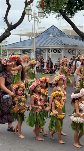 1.1M views · 25K reactions | Ouverture du MATARI’I I NI’A 2025 ✨ Maūruuru ma Polynésie 﫶 #MatariiINia #matariiinia2025 #polynesiefrancaise #celebration #patrimoineculturel #traditionspolynesienne | Maud Teraiamano | Facebook