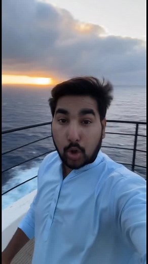 Dosto aj mhje gift mila 🥰 #gift #lighthousekeeper #lighthouses #lighthousepoint #lighthousepark #lighthouses_windmills_gs | Chaudary Saqib