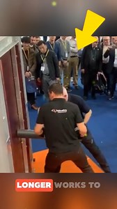🚓 Amazing Tool Used to Blast Doors 💥🚪 The Holmatro Rescue Door Blaster is a high-powered hydraulic rescue tool used by police, firefighters, and emergency responders to quickly force open locked or jammed doors, ensuring fast, safe access during fires, accidents, and rescue operations. Credits : @ HolmatroRescue / YT #RescueTools #LawEnforcementGear #EmergencyResponse #technews #technology | Tech Reels