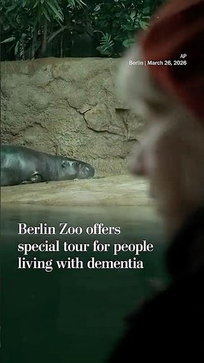 Berlin Zoo offers special tour for people living with dementia