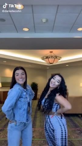 @charlidamelio ❤️ | Danielle Cohn