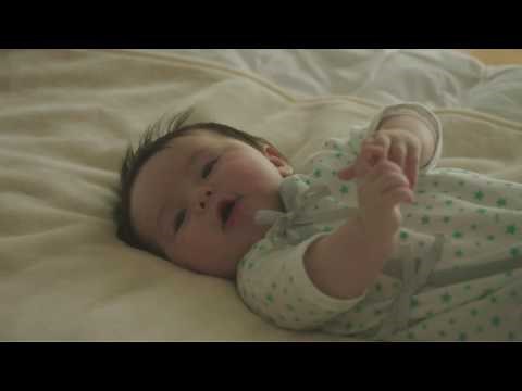 かわいい赤ちゃん動画 ママから未来のキミへ―キミの夢、早くママに聞かせてください。