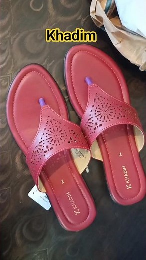Khadim’s Women Flats Unboxing 👡 | Cherry Red Slip-On Sandal Review |@theflipkartunboxer