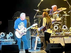 Tommy James and the Shondells - Draggin’ the Line/Crystal Blue Persuasion/Crimson and Clover