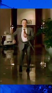 Christopher Walken in Fatboy Slim’s ‘Weapon of Choice’ | Iconic Dance Scene