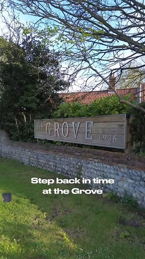 🕰️ Step back in time and explore the rich history of the Grove and Cromer. 📣 Treat someone to a behind the scenes look at the Grove with a tour of the rooms, kitchens and gardens with either Richard or Chris Graveling. Find out about its hidden secrets, stories and history, including how it was used in the war, and how the rooms have developed and changed. The tours are held on specific days from 11.00 ending at 13:00. Tours are £40 for two people, or you can add lunch from our bar menu or aft