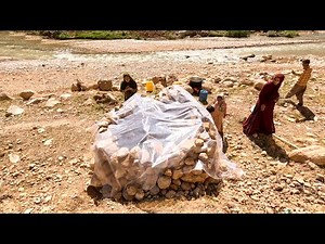 Building a traditional bathhouse in the nomadic family