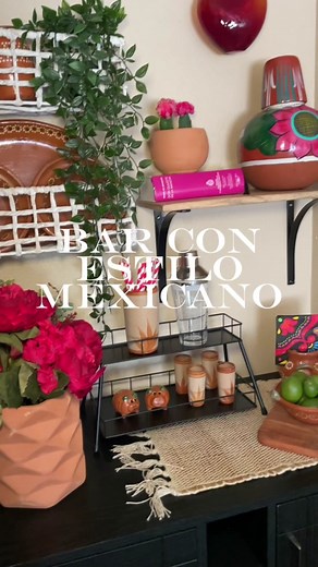 Embrace the essence of Mexican aesthetic homes with our authentic pottery and home decor! From minimalist designs to vintage kitchens, we bring the warmth of rustic Mexican house vibes to your space. Elevate your home with our cozy and unique Mexican decor. 🏡🇲🇽 #MexicanHome #HomeDecor #MexicanAesthetic #RusticDesign #cozymexicanhome #elegantmexicandecor #modernmexican #platobarro #barrotaza