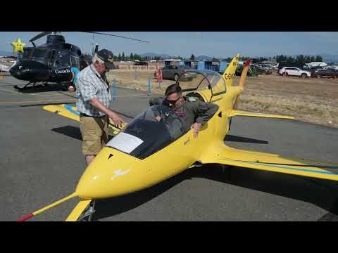 F15 pilot checks out small and fast airplane BD-5