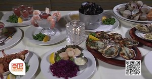 Dine at the Salt Cellar Restaurant in Scottsdale and enjoy fresh seafood!