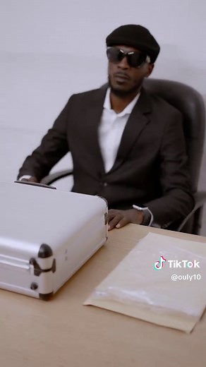 On y est🔥🔥🔥 🎥 @jakhob_art Drone : @to_prod_ Actrice : @ouly_l_officielle Acteurs : @bendo_dance1_officiel, @as_art_street, @thereal_dababy_forever, @abdou_gueye_09