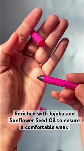 MAC Extreme Dimension Kajal Eyeliner Review | Smudge-Proof or Not? 🖤 #makeupreview