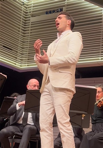 Filmed by my mom from the first row, singing one of my favorite Handel pieces, Ombra mai fu, from my very first solo recital program in Israel, a series of four concerts in four different cities with the incredible Israel Camerata Jerusalem Orchestra, conducted by the brilliant Avner Biron. This debut meant so much to me: singing for my family and friends after leaving Israel to study abroad 12 years ago. What a blessing! #baroque #soprano #countertenor