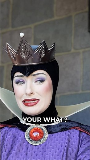 Viral Evil Queen Savage Comeback: Bestie? Surprise you have one! #evilqueen #disneyland #snowwhite
