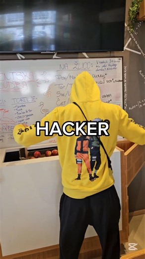 Noob vs pro vs hacker (Mafija edition) 🍎