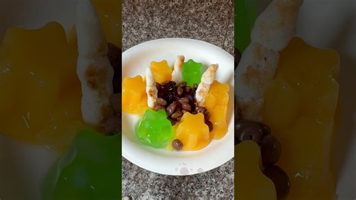 Making mom a Mother’s Day candy cake