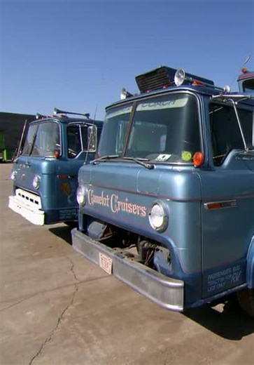 Fast N' Loud S13:E02 - Cruisin’ for a Bruisin’