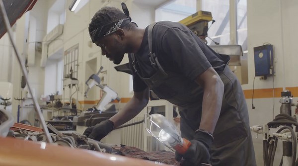 9 Warning Signs Your Transmission Might Be About to Fail