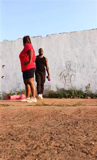 Incase you need a personal trainer. Feel free to slide in my dm or call 260772310520 . 📌 Why should I be your trainer? Because am able to evaluate your fitness problems with possible proved solutions through intense training and a good diet. 1️⃣Am not just there to train you, but to train with you because A good leader leads by example and a great leader conquers every obstacle with you. 2️⃣have been in 3 phases of my life. Slim, fat and fit so I use the knowledge I acquired in those phases to 