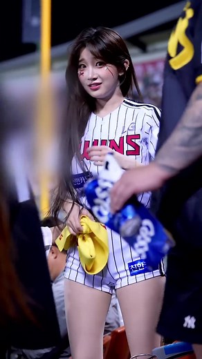 잠실에서 마주친 팅커벨 이주은 치어리더