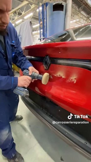 Outils de carrosserie pour réparations automobiles