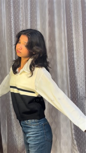 "Auriora" — Premium Quality!! on Instagram: "Refresh your everyday wardrobe with this soft knit pullover top, featuring a clean color-block stripe design for a modern and classy look. Lightweight, breathable fabric makes it perfect for daily wear, college outfits, casual outings, or light winter styling. Now available in multiple elegant colour options, easy to style with jeans, trousers, or skirts. ✨ Minimal • Cozy • Effortless Style women knit sweater, knit pullover women, color block sweater 