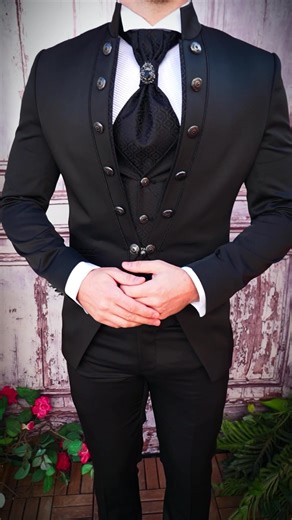 📷Costum de ceremonie, compus din: Sacou, Vesta, Pantalon si Cravata – C3953 #costumenunta #costumemire