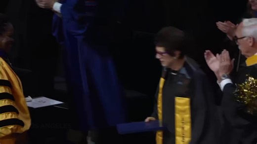 Billie Jean King, 82, earns a college degree 65 years after starting at Cal State LA