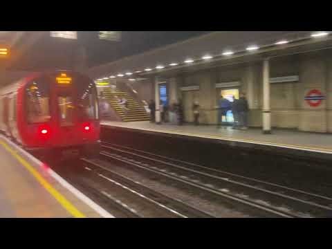 Circle Line and District Line Trains at High Street Kensington Station 5
